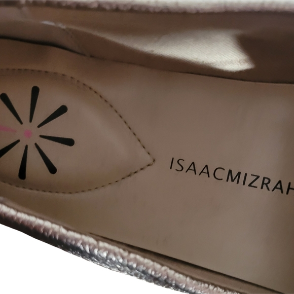 Isaac Mizrahi Gold Tone Leather Loafers 7.5M - Picture 4 of 5